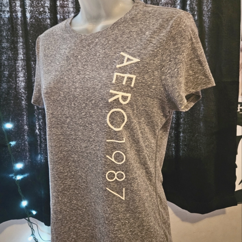 Aeropostale t-shirt,size Large with logo on one side